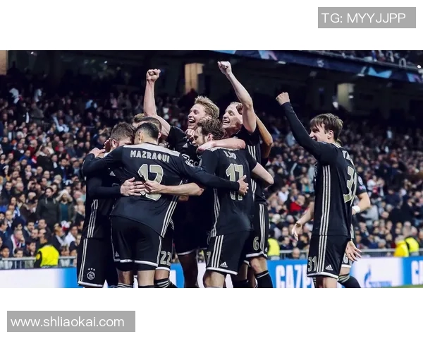 12强赛激战韩国对阵斯坦球队精彩对决引发球迷热议与期待 12强赛激战韩国对阵斯坦球队精彩对决引发球迷热议与期待